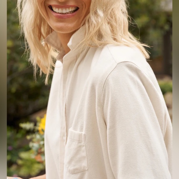 Frank & Eileen Eileen Relaxed Button-Up Shirt in White Flannel - Picture 2 of 10